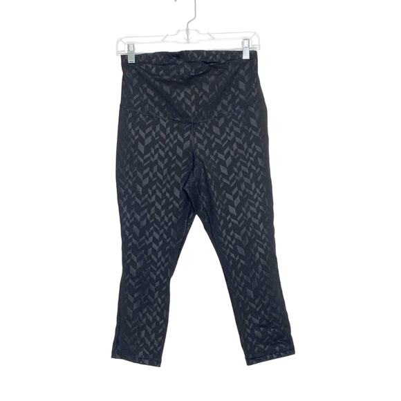 OLD NAVY ACTIVE MATERNITY Go Dry Cropped Chevron Legging Womens Small - Picture 9 of 9